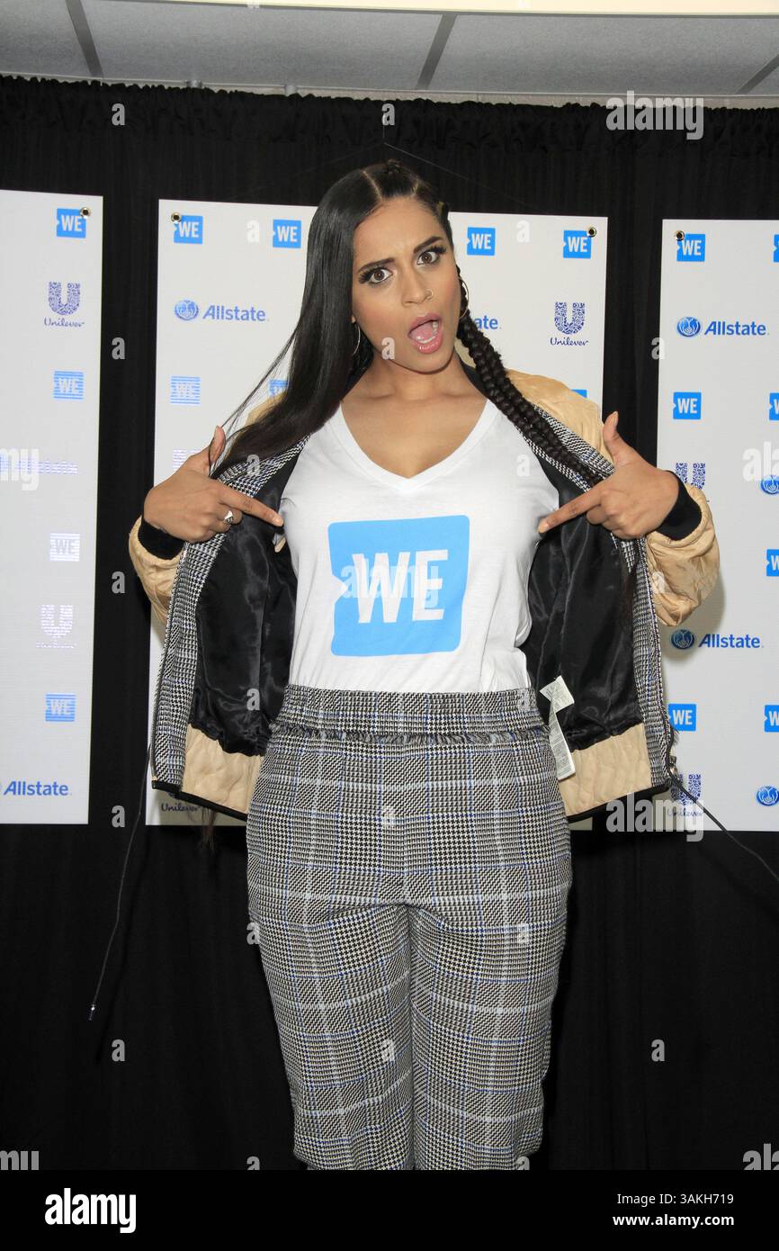 27 aprile 2017 - Inglewood, CA, USA - LOS ANGELES - APR 27: Lilly Singh al We Day California 2017 al Forum il 27 aprile 2017 a Inglewood, CA (Credit Image: © hPa/Newscom via ZUMA Press) Foto Stock
