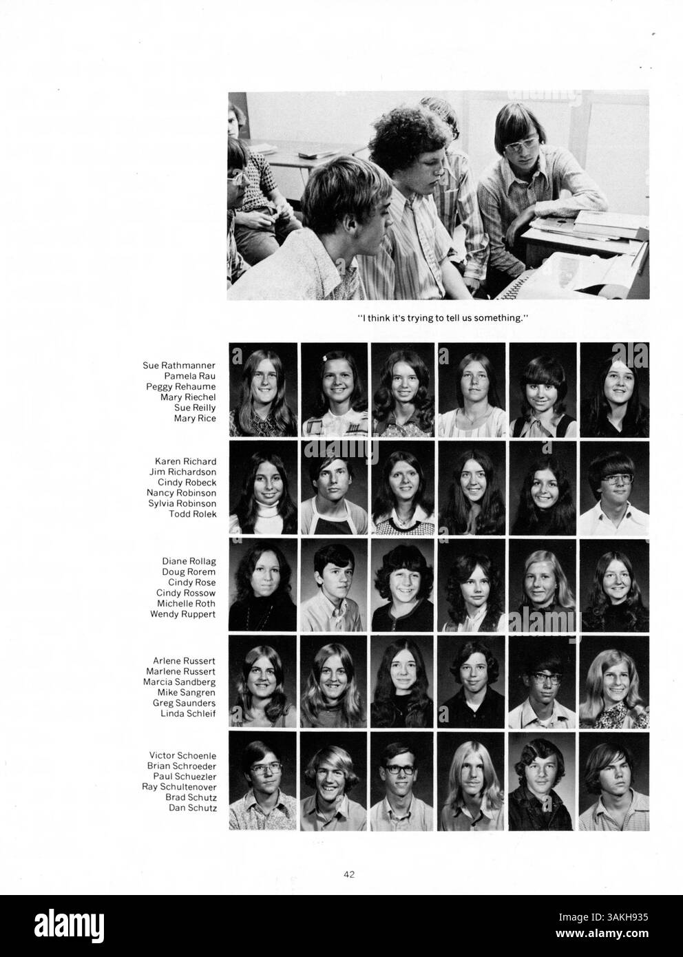 The Park Center High Yearbook 1973, volume 2: Pirate, presenta una documentazione dettagliata dell'anno accademico, che mostra studenti, docenti, squadre sportive, club, e eventi significativi dell'anno scolastico 1972-1973. Foto Stock
