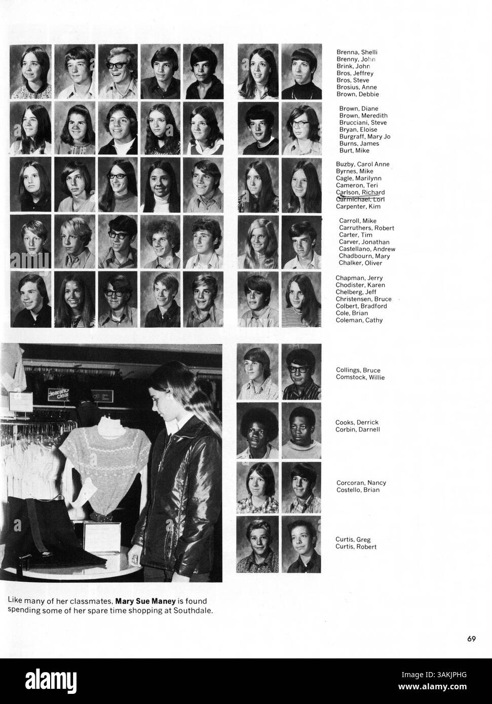 Questo annuario della Edina East High, Whigrean 1973, fornisce uno sguardo approfondito all'anno scolastico 1972-1973, documentando i risultati accademici, gli eventi sportivi e la vita degli studenti attraverso foto e narrazioni. Foto Stock