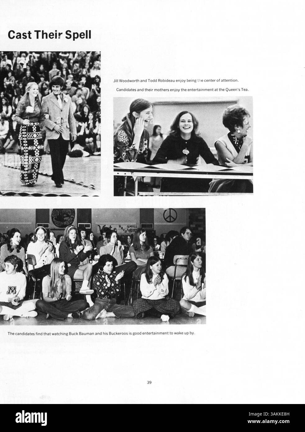 L'annuario della Minnetonka High School del 1971, intitolato "Voyageur", mette in evidenza gli studenti, gli insegnanti, l'atletica, i club e i principali eventi dell'anno scolastico 1970-1971, catturando la vita scolastica e i risultati accademici. Foto Stock