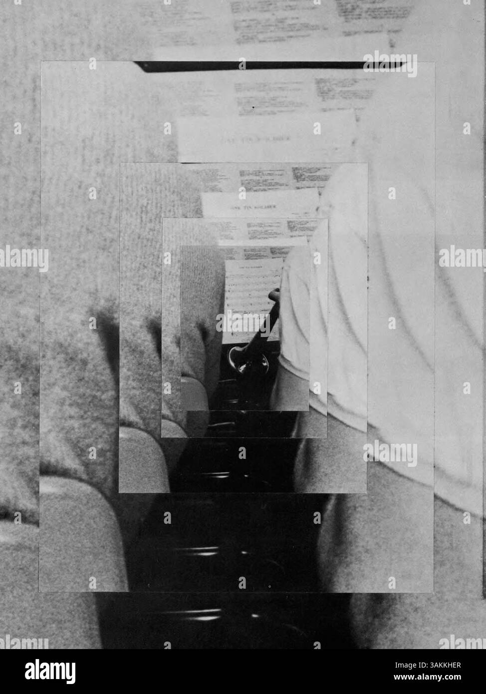 L'annuario "Bravura" del 1975 della Blake High School presenta l'anno scolastico 1974-1975, mettendo in evidenza i risultati degli studenti, l'atletica, i club e la storia afroamericana. Foto Stock