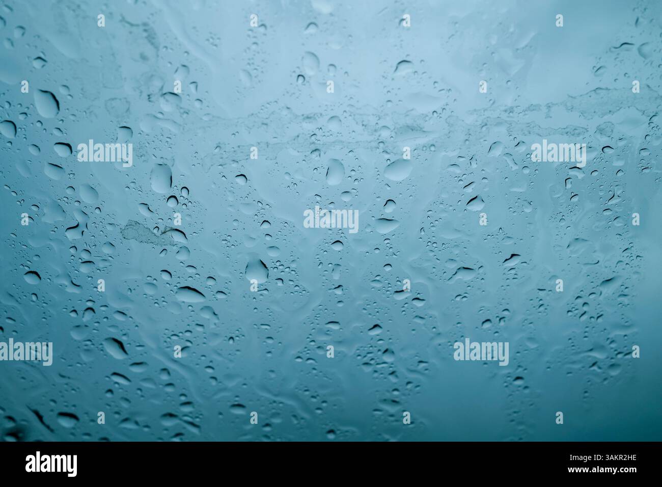 Gocce di acqua sulla finestra Foto Stock