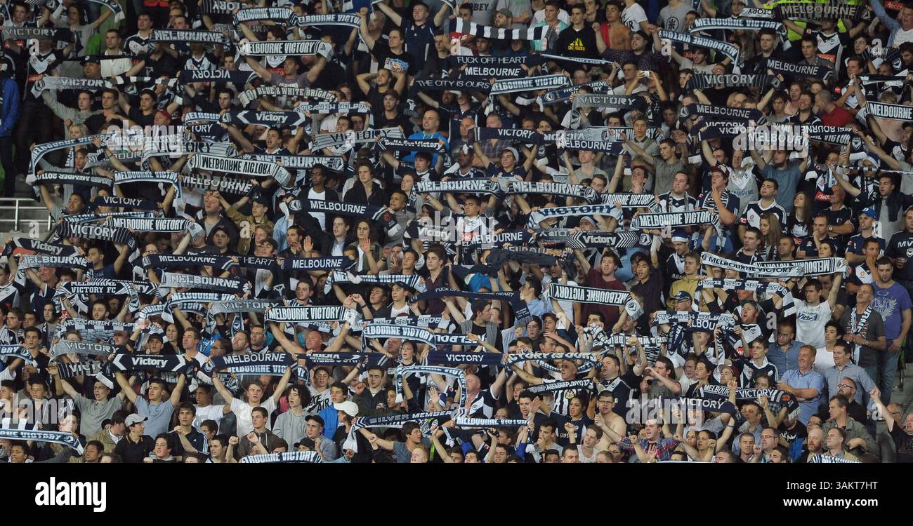 21 dicembre 2013 - Melbourne, Victoria, Australia - i tifosi della Melbourne Victory mostrano il loro sostegno durante la partita dell'11° round tra Melbourne Heart e Melbourne Victory durante la stagione australiana Hyundai A-League 2013/2014 all'AAMI Park di Melbourne, Australia. (Immagine di credito: © Theo Karanikos/ZUMAPRESS.com) Foto Stock