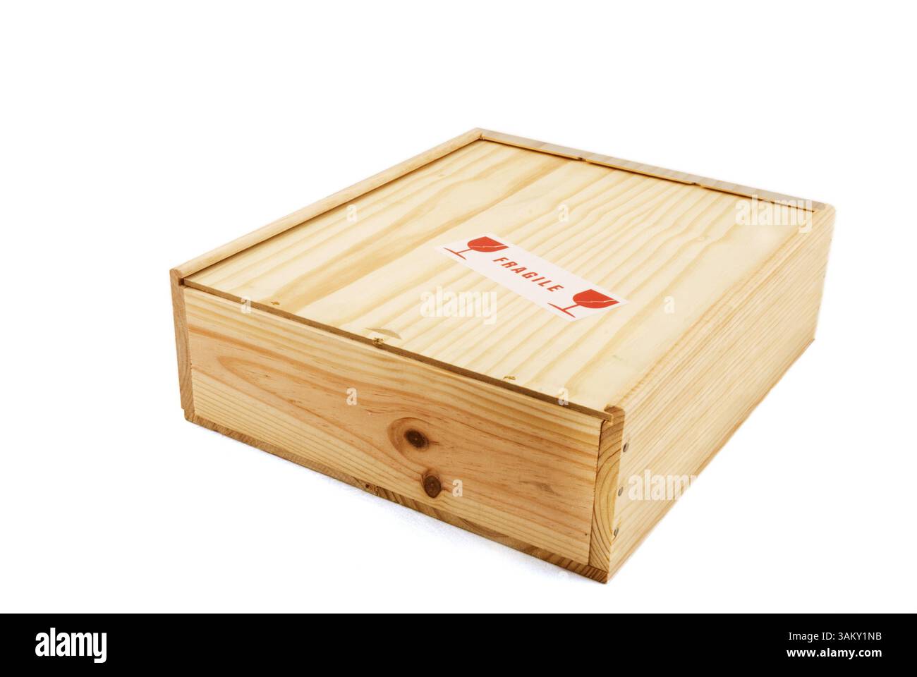 Cassa di legno dal contenuto fragile Foto Stock