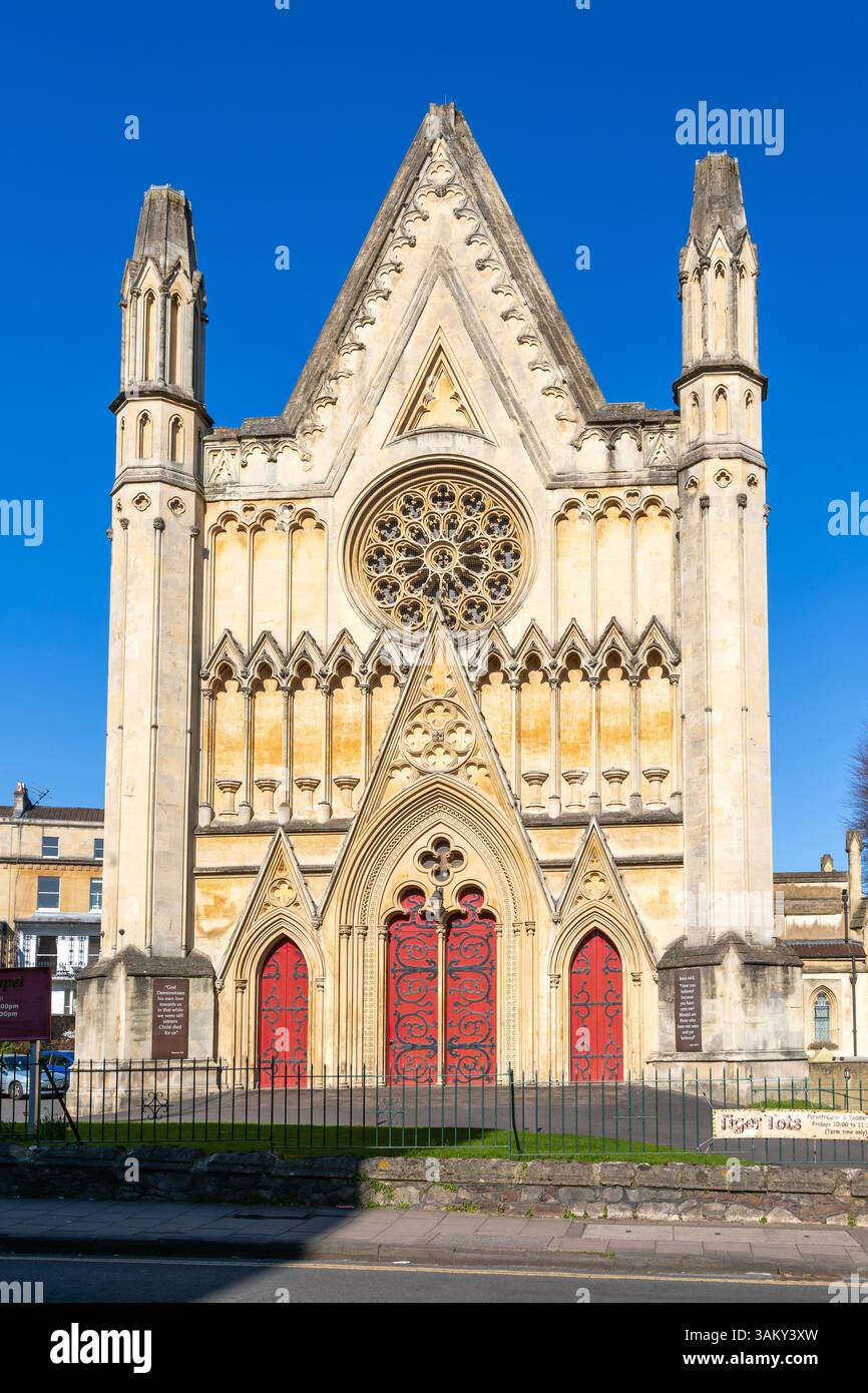 Buckingham Baptist Chapel, Clifton, Bristol, Inghilterra, architetto britannico RS Pope 1842 in stile neogotico francese Foto Stock