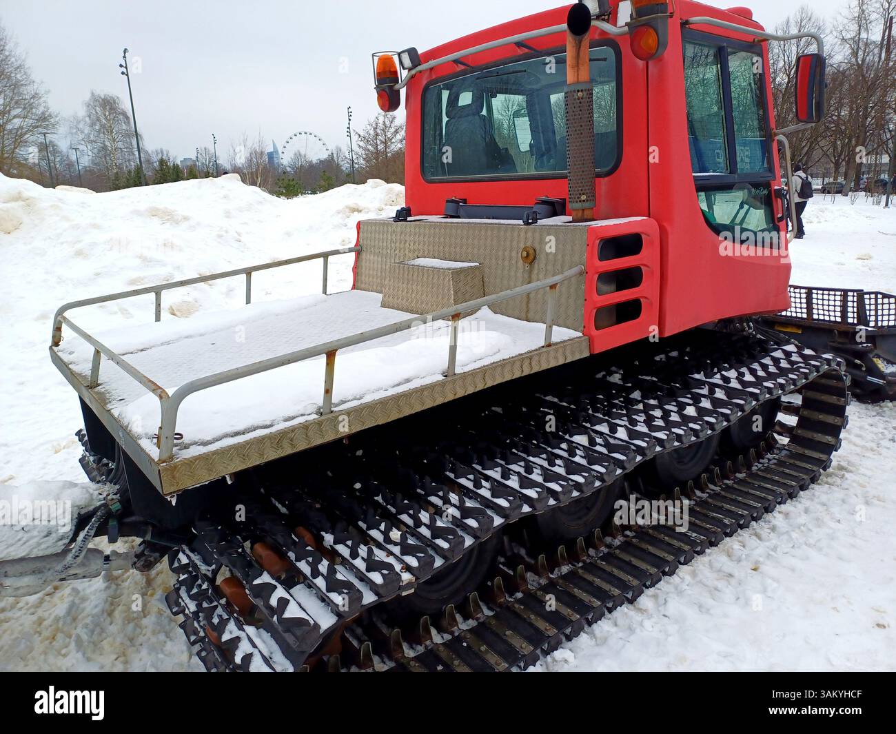 snowcart snowplow preparazione pista da sci slalom fondo gigante per bambini sport invernali Foto Stock