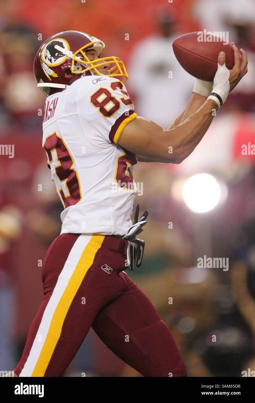 19 agosto 2005 - Stati Uniti - FOTO SPORTIVA STAND ALONE KRT SLUGGED: FBN-REDSKINS KRT FOTOGRAFIA DI HARRY E. WALKER/KRT (23 agosto) wide receiver dei Washington Redskins James Thrash al FedEx Field di Landover, Maryland, prima di una gara di pre-stagione contro i Cincinnati Bengals venerdì 19 agosto 2005. (cdm) 2005 (immagine di credito: © Harry E. Walker/mct/ZUMAPRESS.com) Foto Stock