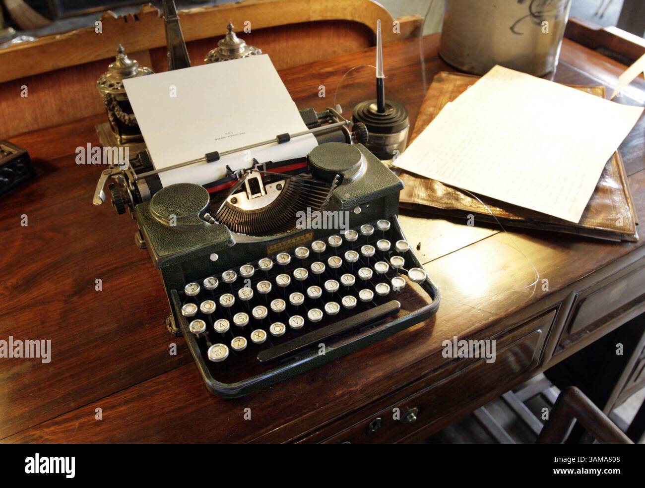 28 giugno 2007 - Stati Uniti - la macchina da scrivere che Pearl S. Buck usò per scrivere ''la buona Terra'' nella casa di Pearl Buck che ora è un museo. (Laurence Kesterson/Philadelphia Inquirer/MCT) (immagine di credito: © Laurence Kesterson/mct/ZUMAPRESS.com) Foto Stock