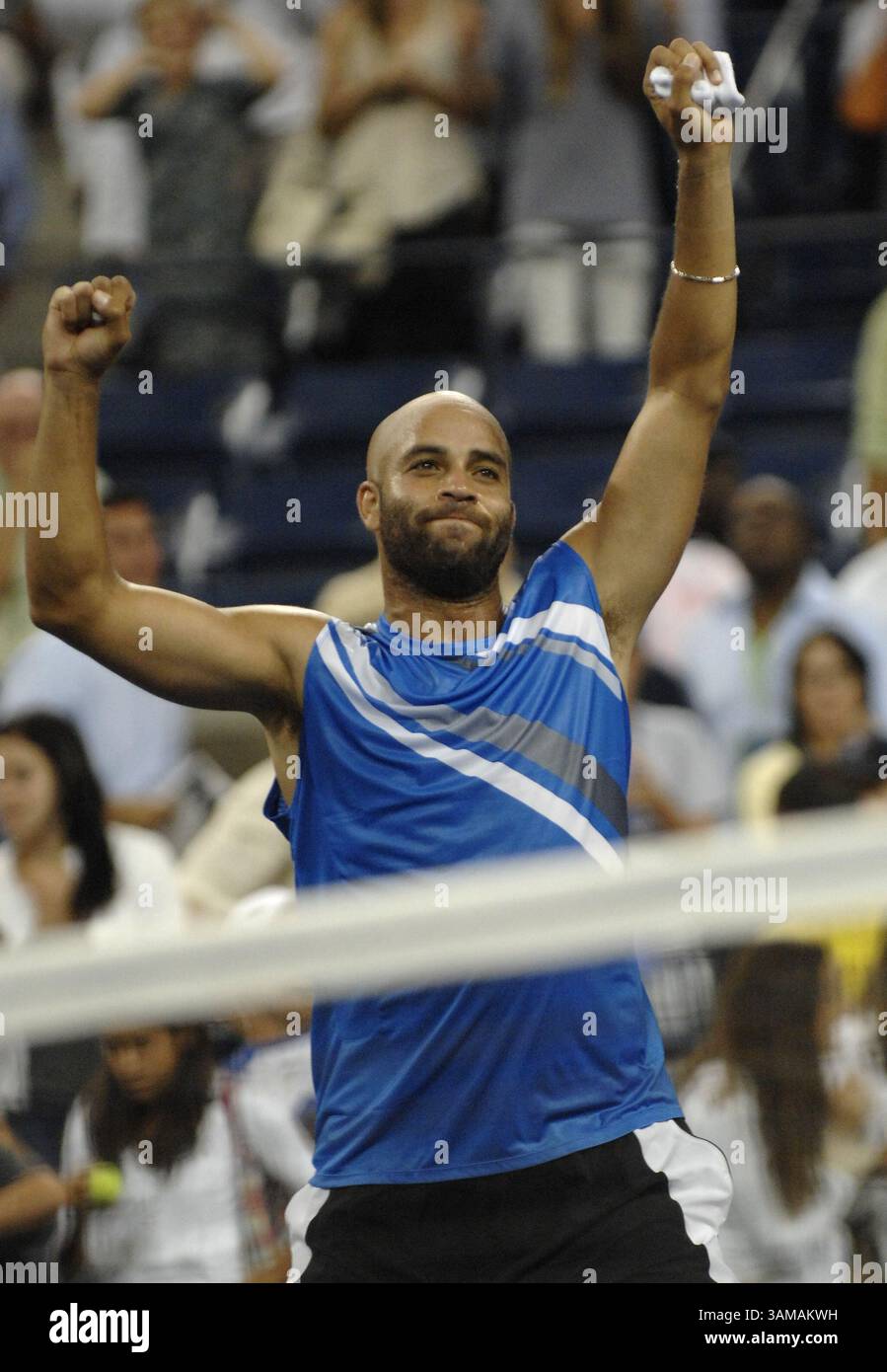 31 agosto 2007 - Stati Uniti - James Blake celebra la vittoria sui cinque set della Francia Fabrice Santoro nel torneo di tennis US Open di Flushing Meadows, New York, giovedì 30 agosto 2007. (Louis Lanzano/Landov/MCT) (immagine di credito: © Louis Lanzano/mct/ZUMAPRESS.com) Foto Stock