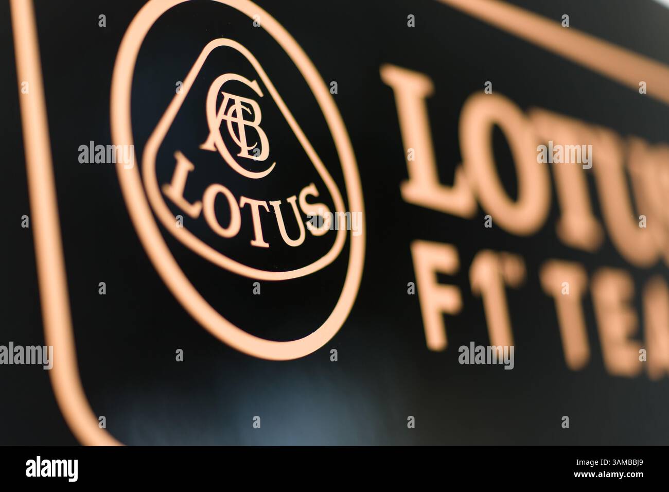 14 marzo 2014 - Melbourne, Victoria, Australia - 14 marzo 2014: Cartellonistica presso il garage del Lotus F1 Team al Gran Premio di Formula 1 australiano 2014 ad Albert Park, Melbourne, Australia. Sydney Low/Cal Sport Media (immagine di credito: © Sydney Low/Cal Sport Media/ZUMAPRESS.com) Foto Stock