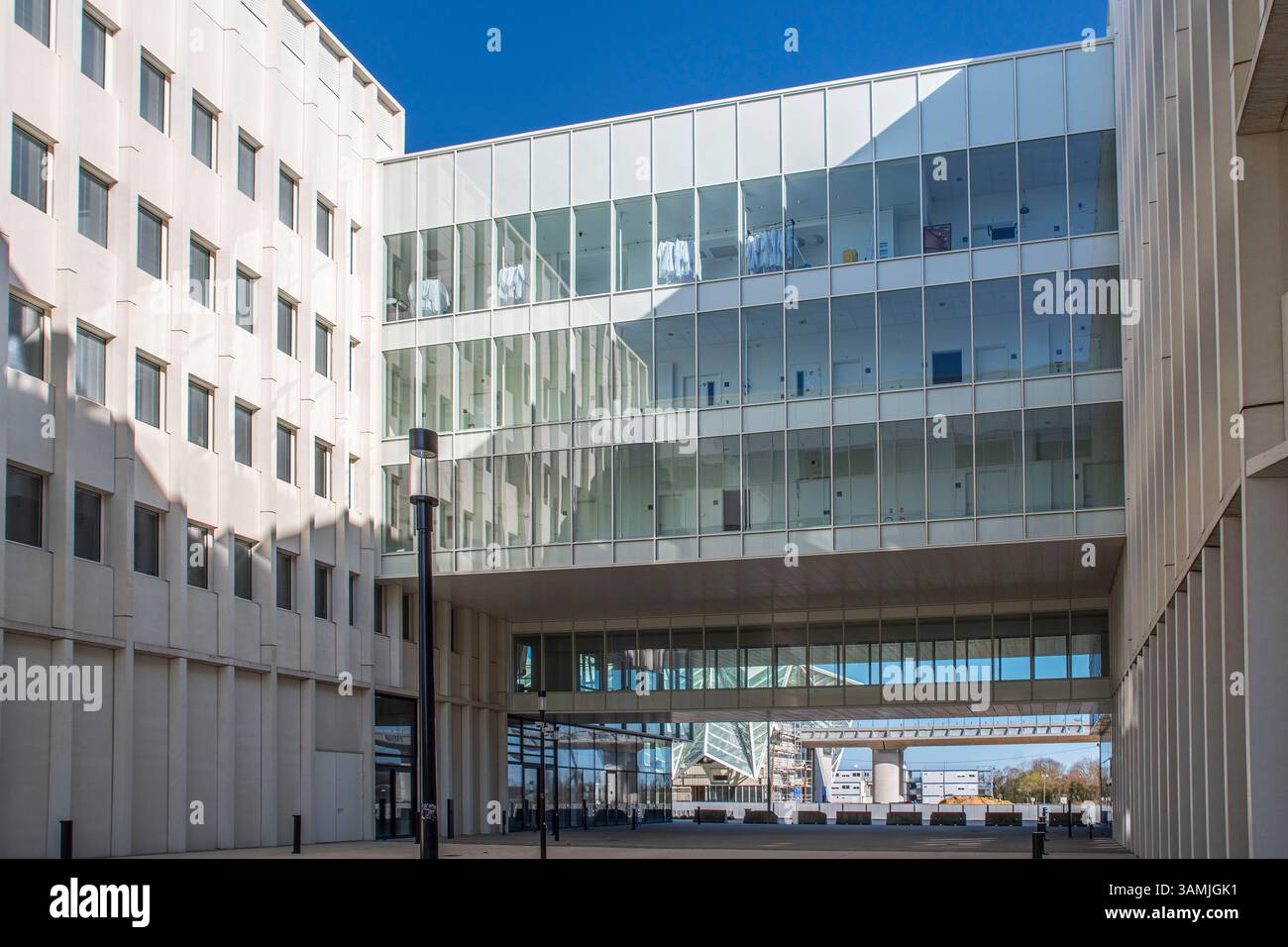 Dettaglio dell'architettura di un moderno edificio residenziale o di uffici Foto Stock