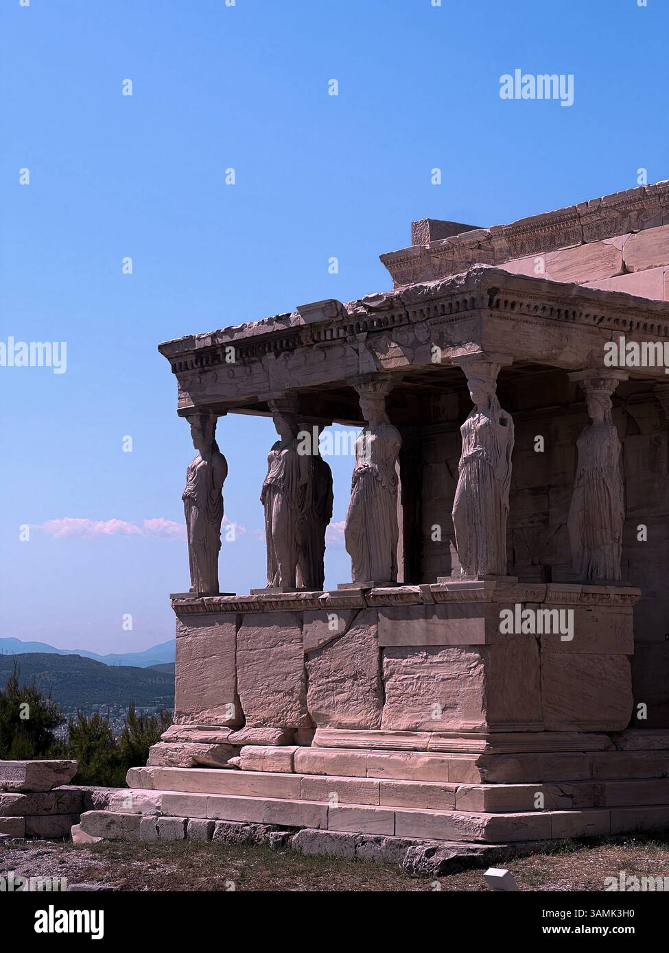 Cariatidi dell'Eretteo, Acropoli, Atene - Immagine stock catturata con smartphone