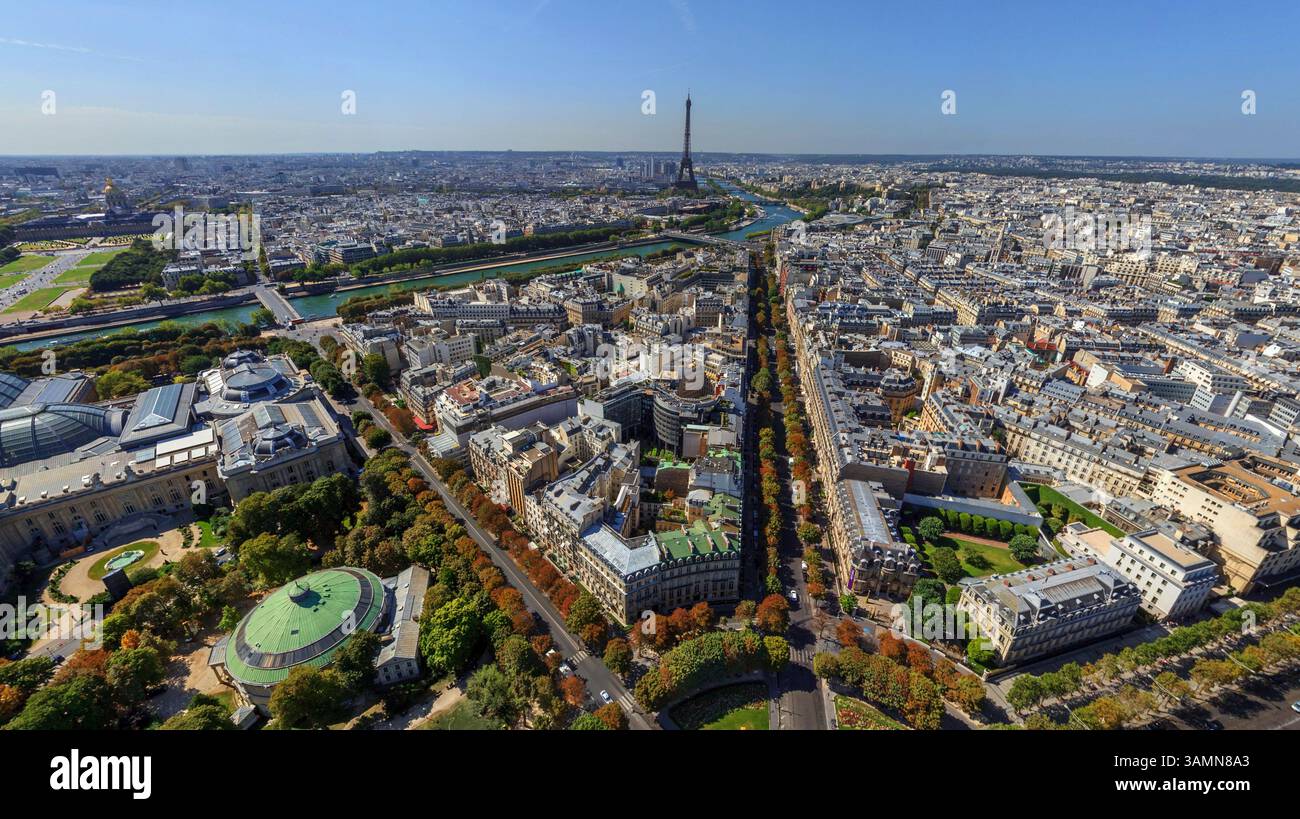 Vista aerea panoramica di Rond Point des Champs Elysees, Parigi, Francia. Foto Stock