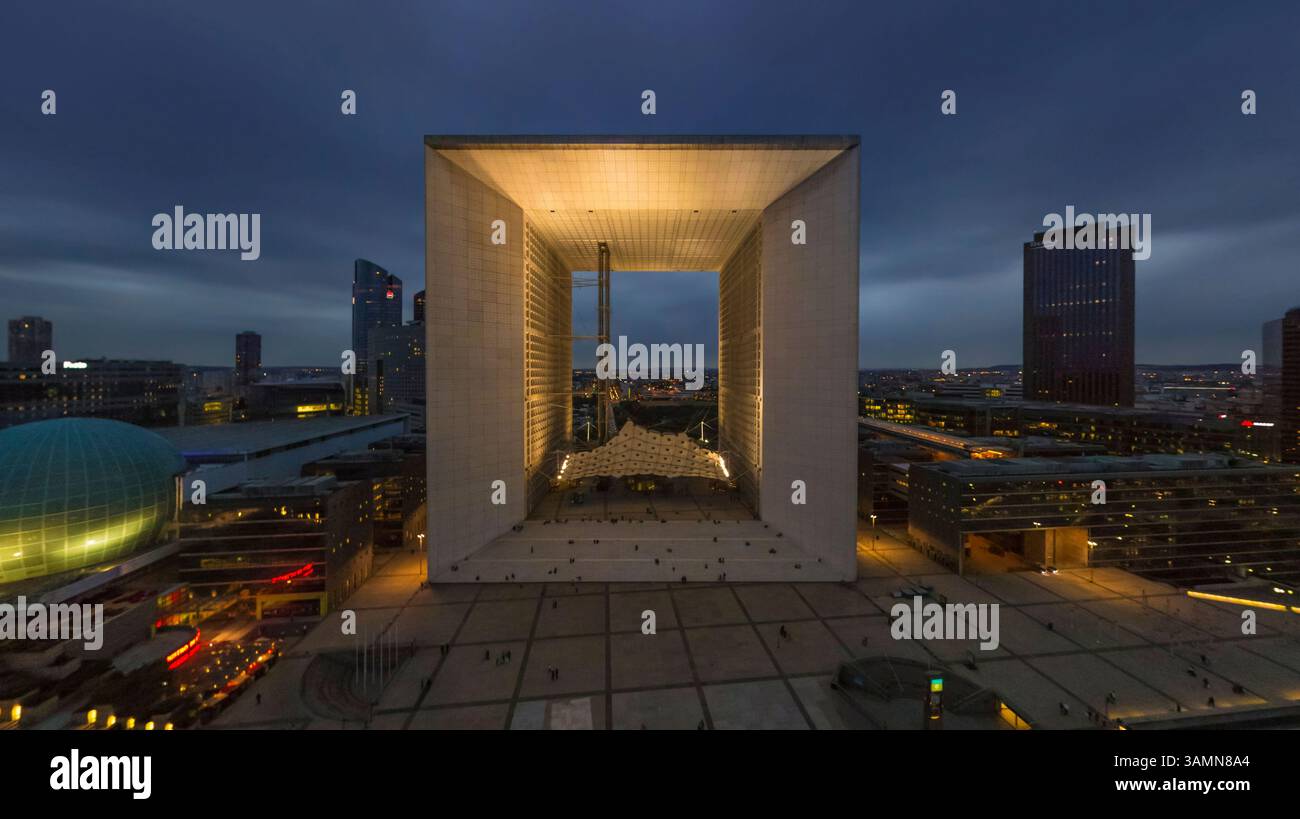 Vista aerea panoramica di la Defense, quartiere finanziario di Parigi, Francia. Foto Stock