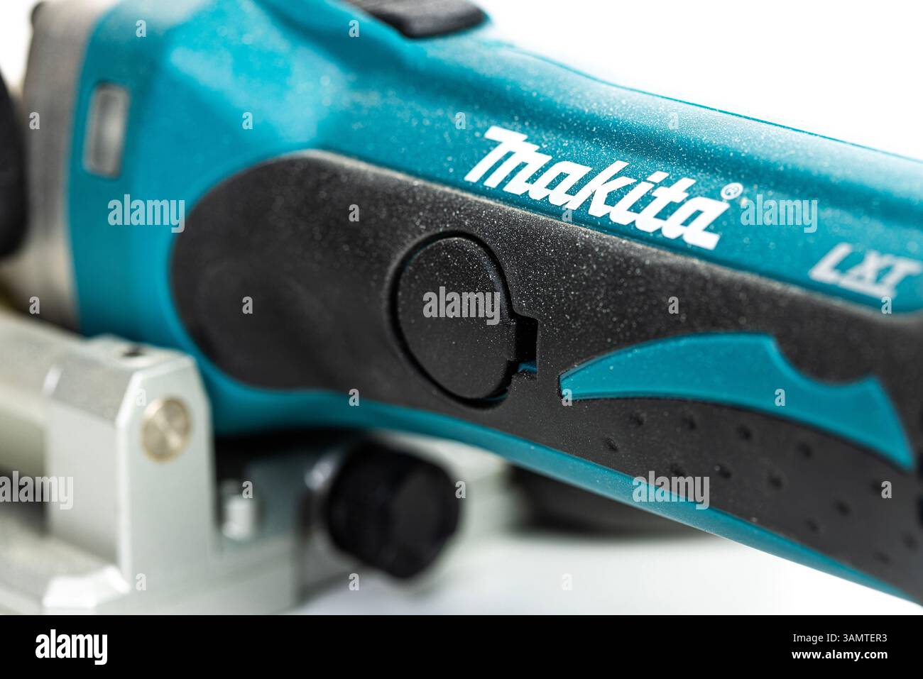Smerigliatrice angolare lxt Makita che mostra polvere e usura dopo l'uso Foto Stock