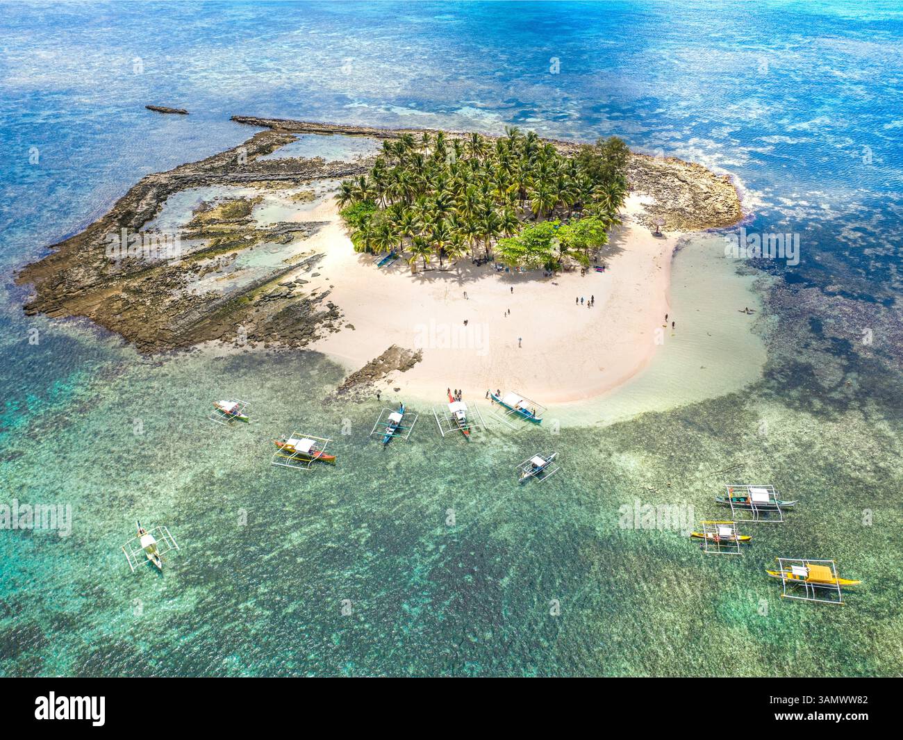 Vista aerea dell'isola di Guyam, dell'isola di speranza, della provincia di Surigao del Norte, dell'isola di Siargao Foto Stock