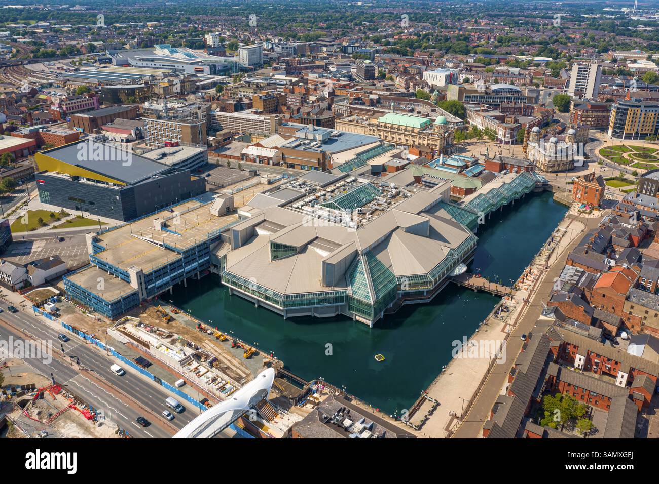 Vista aerea del centro commerciale Princes Quay nel centro di Mull, Regno Unito. Foto Stock