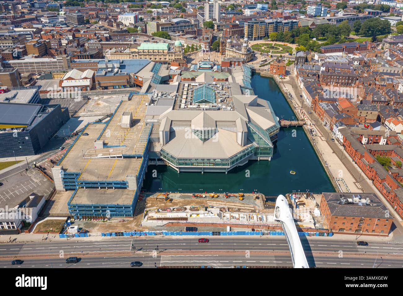 Vista aerea del centro commerciale Princes Quay nel centro di Mull, Regno Unito. Foto Stock