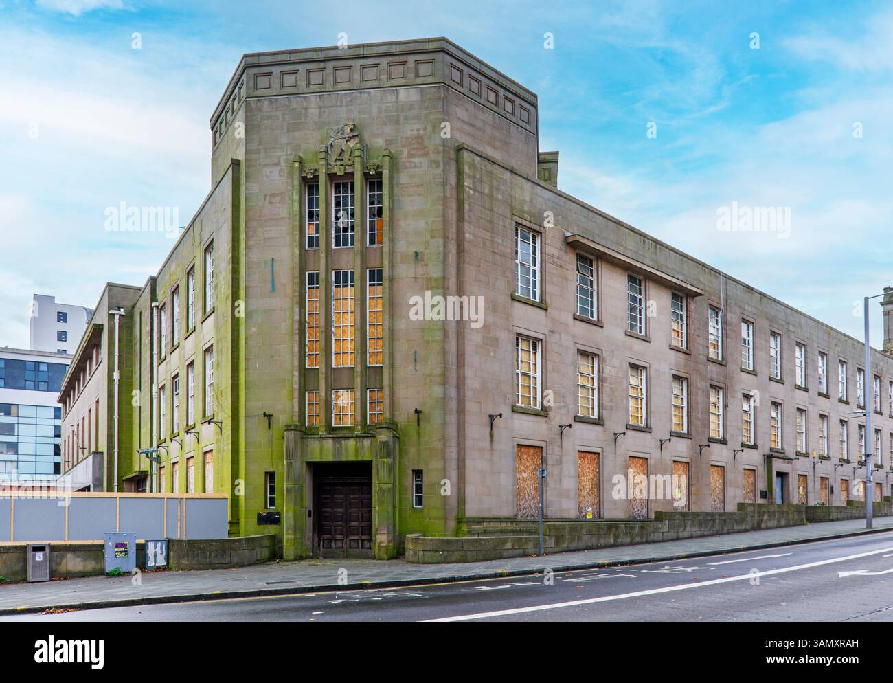 Ex quartier generale della polizia e stazione centrale dei vigili del fuoco, Nottingham, Inghilterra, Regno Unito. Classificazione di grado II. Costruito nel 1938-1940, e progettato da R. M. Finch OBE. Foto Stock