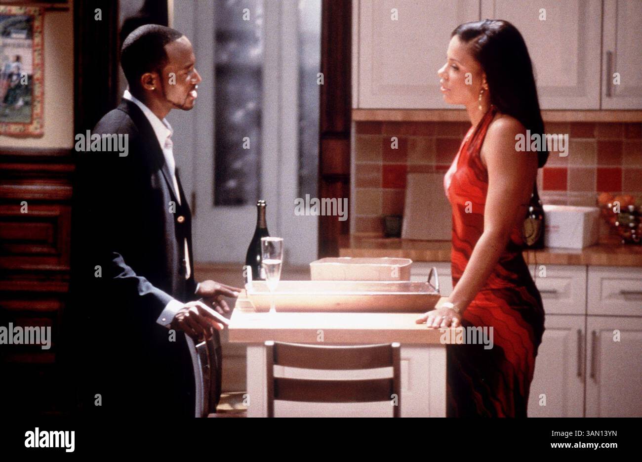 7 ottobre 2002 - Stati Uniti - DA UTILIZZARE CON LE STORIE DI INTRATTENIMENTO KRT CORRELATE SLUGGED: BROWNSUGAR KRT PHOTOGRAPH DI K. C. BAILEY/FOX SEARCHLIGHT (7 ottobre) Taye Diggs, Left, e Sanaa Lathan star in Fox Searchlight Pictures ''Brown Sugar''. (KRT) NC KD BL 2002 (Horiz) (mvw) (immagine di credito: © Fox Searchlight/mct/ZUMAPRESS.com) Foto Stock
