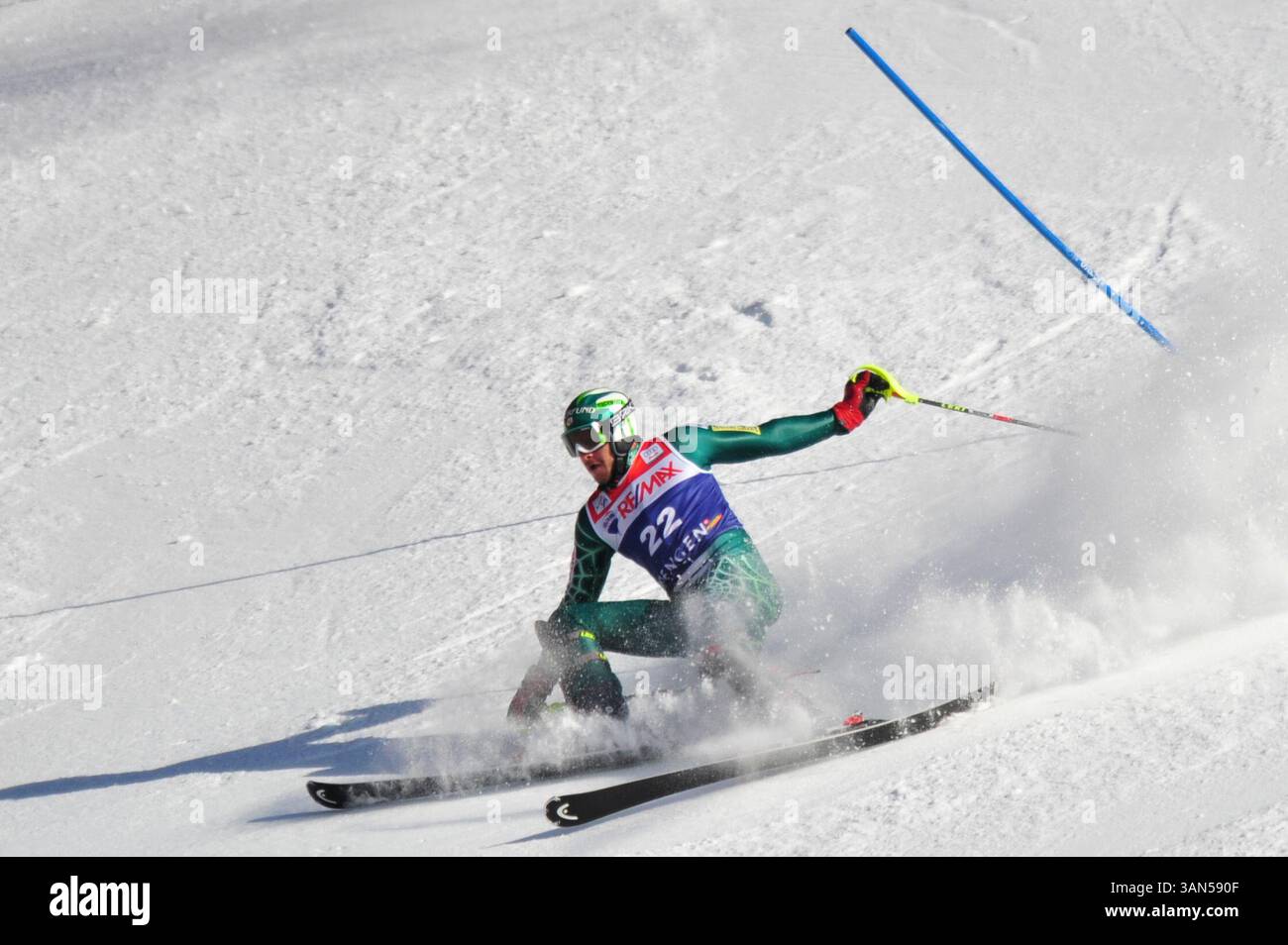 16 gennaio 2009: Bode Miller (USA) cade quasi nella parte slalom durante la Super Combined maschile alla 79a gara internazionale di Lauberhorn a Wengen, in Svizzera. Crediti: John C Middlebrook, CSM. (Immagine di credito: © FOTOGRAFO/Cal Sport Media) Foto Stock
