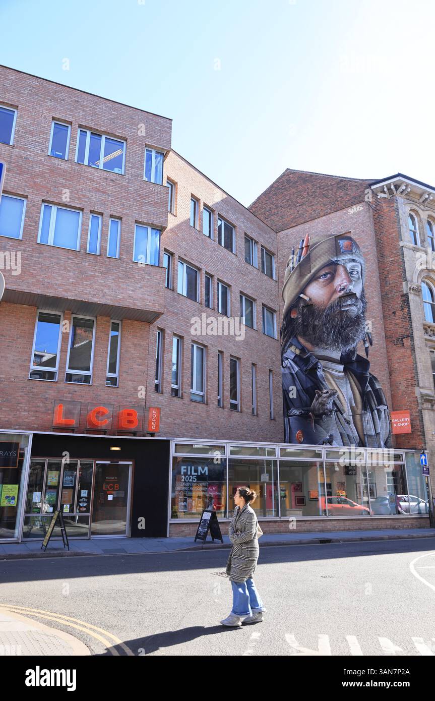 LCB Depot, Creative Industries Hub con caffetteria, libreria, mostre, spazio di lavoro ed eventi, in Rutland St, nel quartiere culturale St George di Leicester. Foto Stock