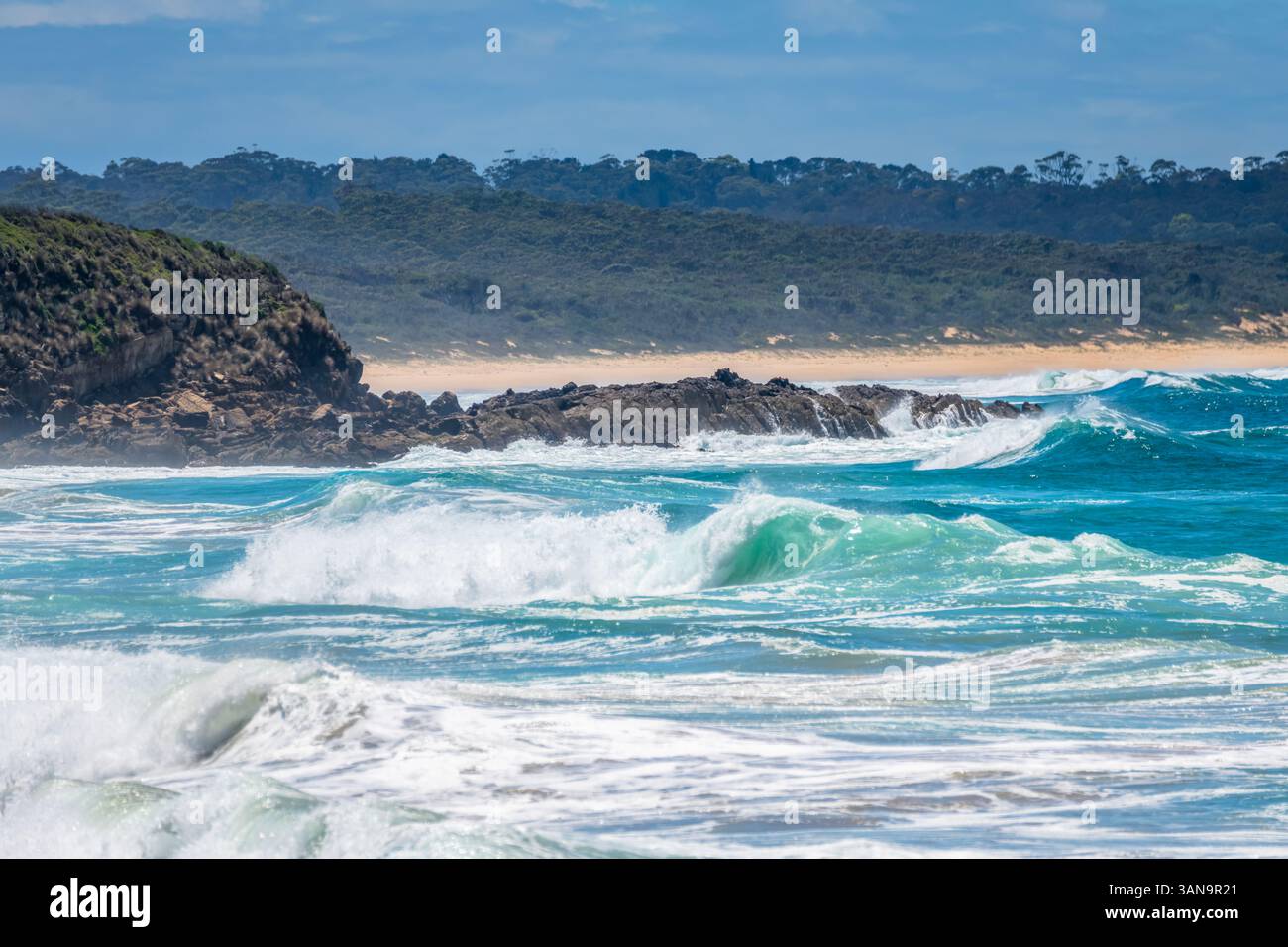 Una visita a Cuttagee Beach vicino a Bermagui sulla costa della Sapphire Coast nella costa meridionale del NSW, Australia Foto Stock