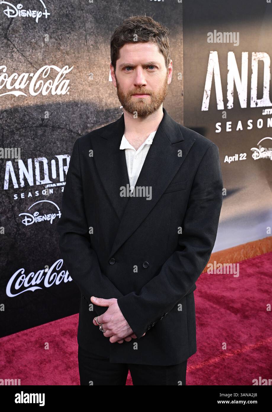 Hollywood, Stati Uniti. 14 aprile 2025. Kyle Soller arriva all'evento speciale di lancio della seconda stagione "Andor" tenutosi all'El Capitan Theatre il 14 aprile 2025 a Hollywood, CA. © Starbuck/AFF-USA.com Credit: AFF/Alamy Live News Foto Stock