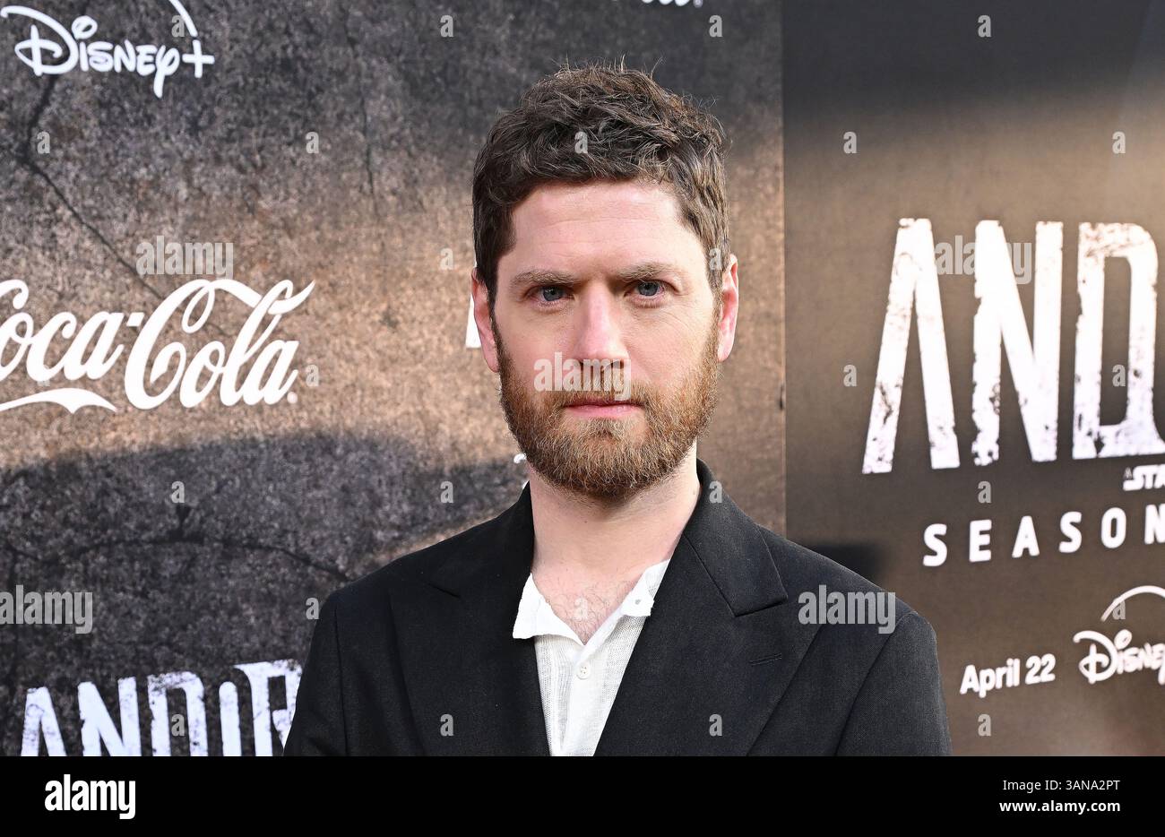 Hollywood, Stati Uniti. 14 aprile 2025. Kyle Soller arriva all'evento speciale di lancio della seconda stagione "Andor" tenutosi all'El Capitan Theatre il 14 aprile 2025 a Hollywood, CA. © Starbuck/AFF-USA.com Credit: AFF/Alamy Live News Foto Stock
