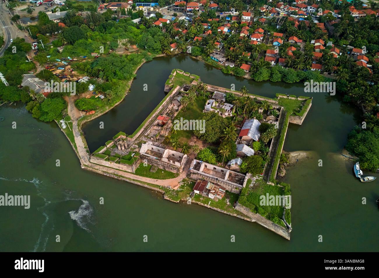 Sri Lanka, Provincia del Nord, Isola di Mannar, Mannar Town, Mannar Fort o Dutch Fort, costruito dai portoghesi nel XVI secolo, occupato dal Dutc Foto Stock