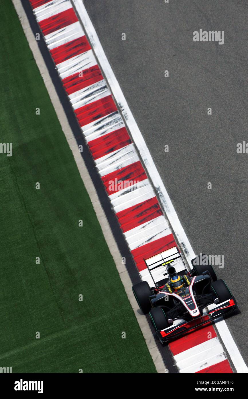 17 aprile 2010 - Shanghai, Cina - Bruno Senna (BRA) Hispania Racing F1 Team (HRT) HRTF1...Campionato del mondo di Formula 1, Rd 4, Gran Premio di Cina, giornata delle qualifiche. (Credito: © Sutton Motorsports/ZUMApress.com) Foto Stock
