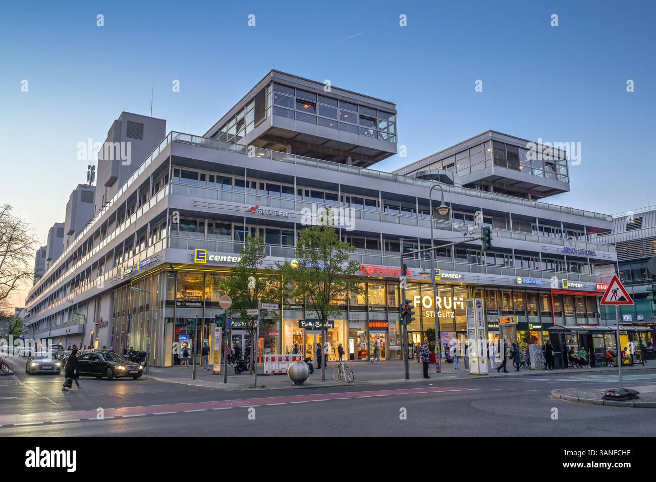 Forum Steglitz, Schloßstrasse, Steglitz, Steglitz-Zehlendorf, Berlino, Deutschland Foto Stock