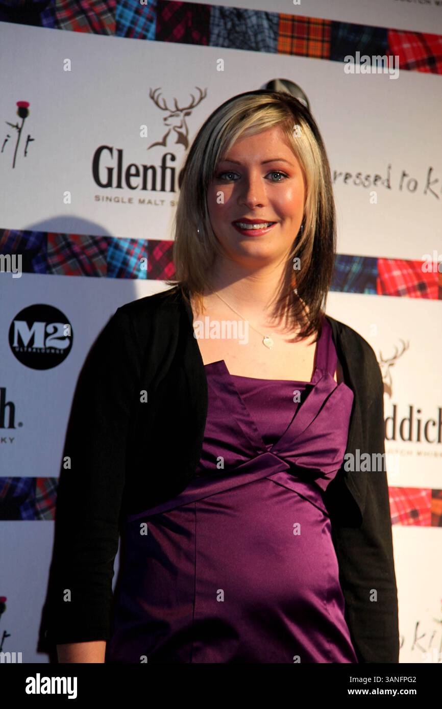 5 aprile 2010 - New York, New York, Stati Uniti - Glenfiddich presenta Dressed to Kilt, presentato da Sir Sean e Lady Connery, a beneficio degli amici di Scozia. M2 Ultra Lounge, NYC 04-05-2010. Foto di , Photos Inc 2010.EVE MUIRHEAD. K64566SMO(immagine di credito: © Sonia Moskowitz/Globe Photos/ZUMApress.com) Foto Stock