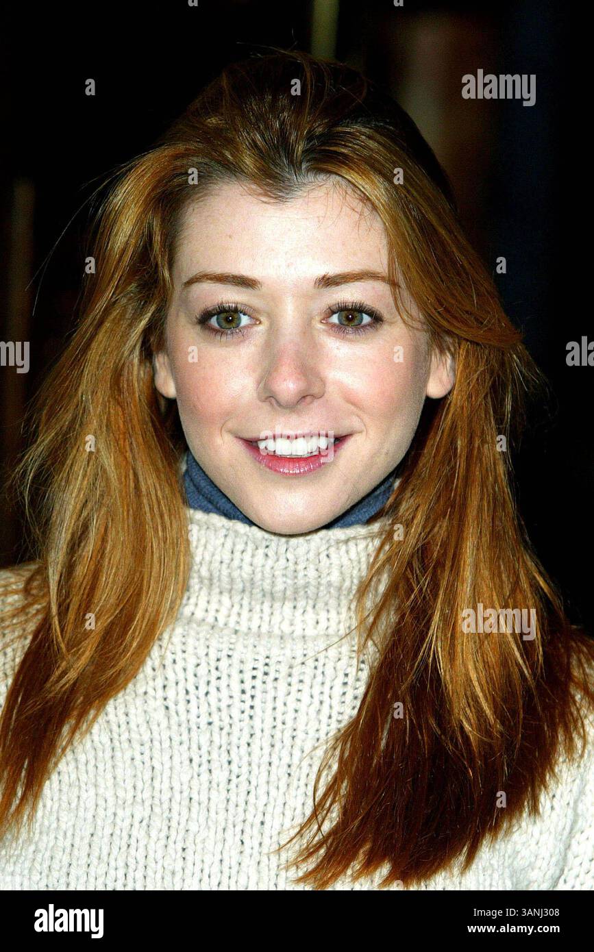 8 gennaio 2004 - Londra, Gran Bretagna - 000510.ALYSON HANNIGAN. ''WHEN HARRY MET SALLY'' PHOTOCALL.-THEATER ROYAL, LONDRA.1/8/2004. GEORGE DENT/ linkUK/ 2004.K34811.(immagine di credito: © Globe Photos/ZUMAPRESS.com) Foto Stock