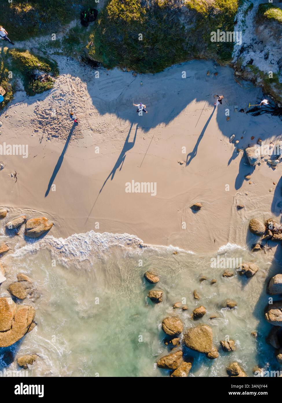 Vista aerea della spiaggia di Fisherman, Simonstown, città del Capo, Capo Occidentale, Sud Africa. Foto Stock
