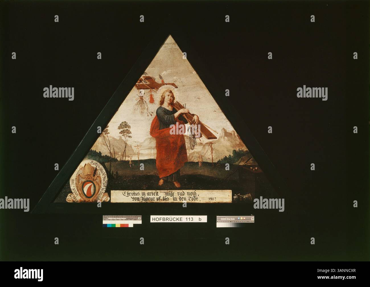 Una rappresentazione del giovane Salvatore con gli strumenti della sua passione, che mostra Cristo nel suo lavoro, nella sofferenza e nel sacrificio supremo. Il dipinto riflette i temi della redenzione e del cammino verso la morte. Foto Stock