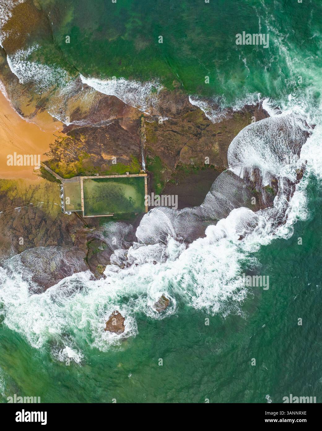 Vista aerea di Mona vale Rockpool, New South Wales, Australia. Foto Stock