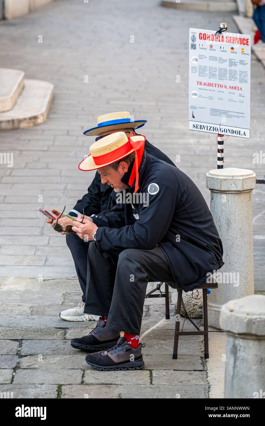 Gondolieri, Venezia, Veneto, Italia Foto Stock