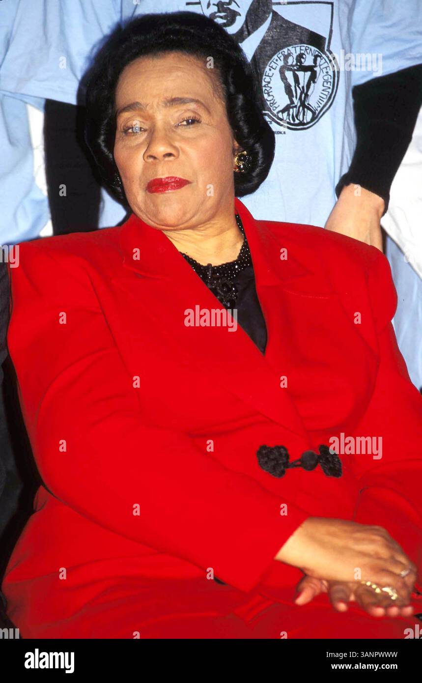 17 AGOSTO 2005 - K4266JKEL .3-18-1996.GUN VIOLENCE PREVENTION WEEK PRESSER. CORETTA SCOTT KING. JAMES M KELLY- 1996 (immagine di credito: © Globe Photos/ZUMAPRESS.com) Foto Stock