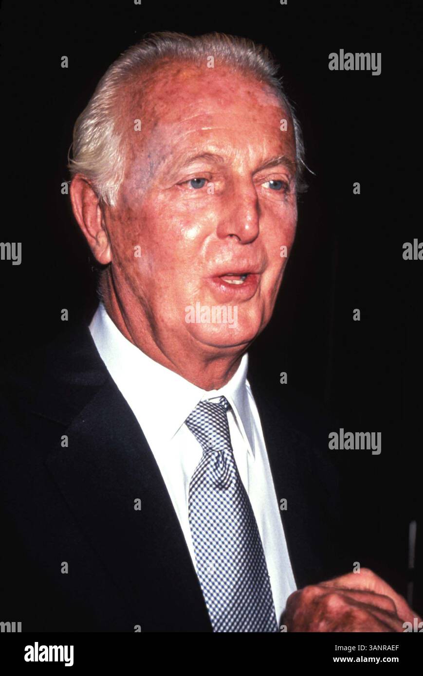 31 GENNAIO 2005 - L6353ST.HUBERT DE GIVENCHY 1993. STEPHEN TRUPP- PHOTOS(immagine di credito: © Globe Photos/ZUMAPRESS.com) Foto Stock