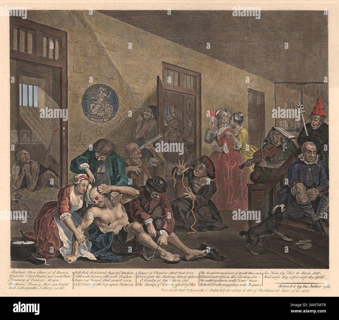 Questa stampa tratta da "A Rake's Progress" di William Hogarth raffigura la tragica fine del protagonista in una follia. Questa scena simboleggia il completo collasso del suo stato mentale a causa delle conseguenze dei suoi vizi, mostrando come la dipendenza e l'eccesso alla fine portino a una perdita di ragione e controllo. Foto Stock