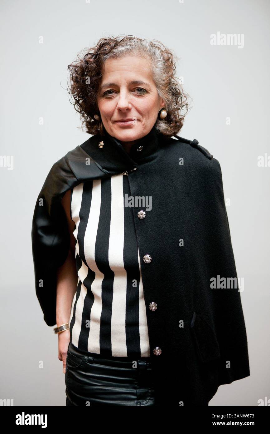 24 feb 2011 - New York, New York, Stati Uniti - FRANCOISE MOULY è un'artista e designer francese ed art editor di The New Yorker..(Credit Image: © Beowulf Sheehan/ZUMAPRESS.com) Foto Stock