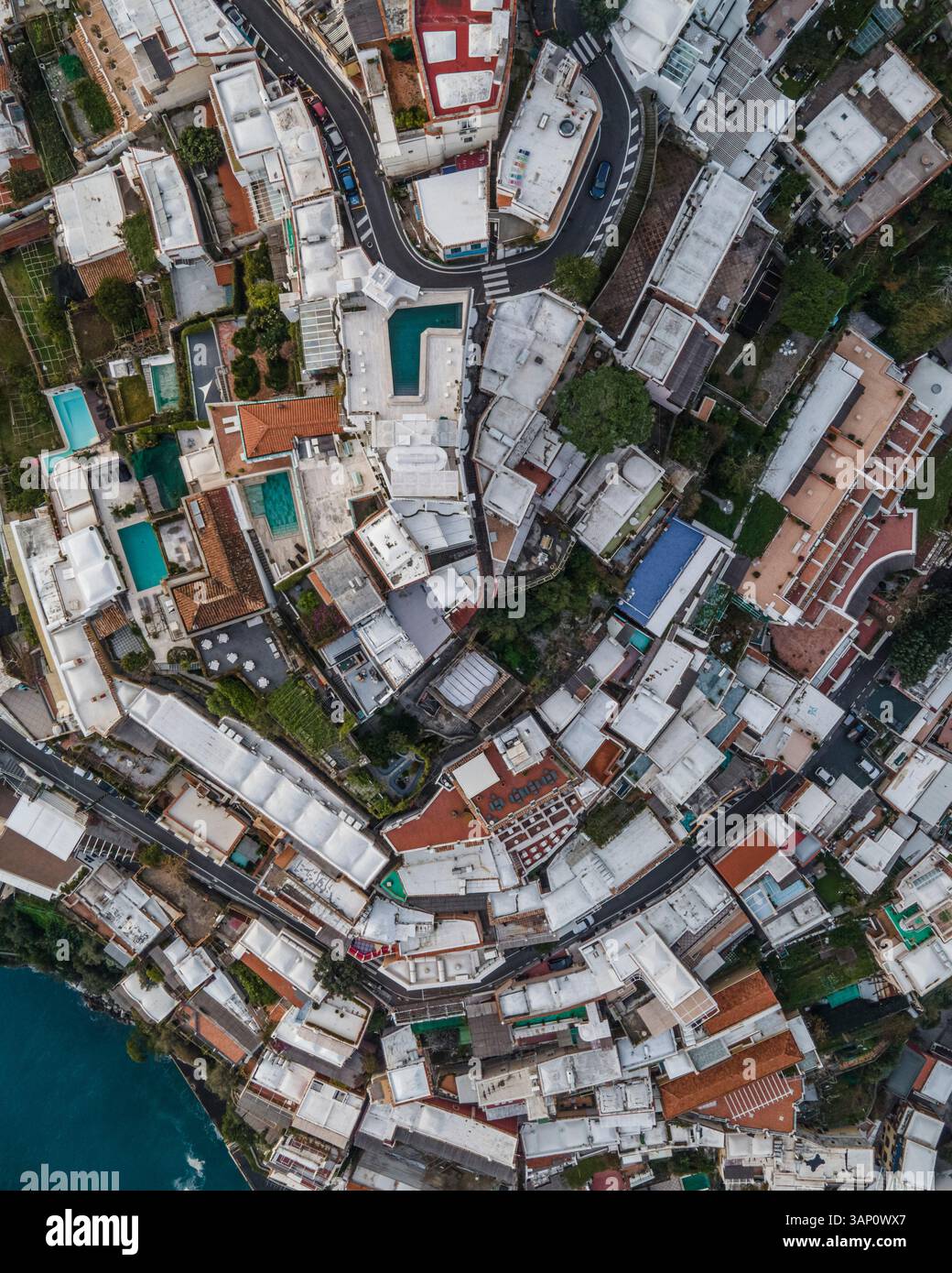 Vista aerea delle case colorate di Positano, Costiera Amalfitana, Salerno, italia. Foto Stock