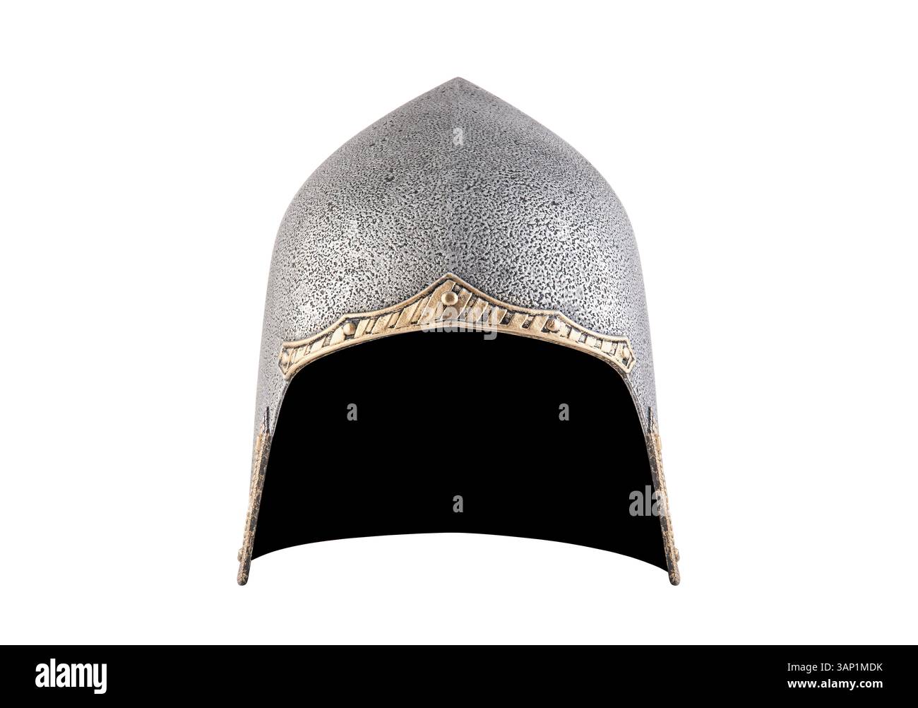 Casco medievale isolato su sfondo bianco con percorso di ritaglio Foto Stock