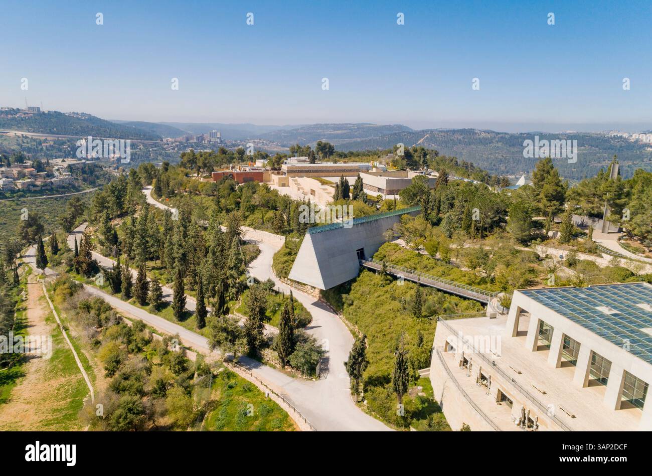 Veduta aerea del Museo ufficiale dell'Olocausto di Israele e del memoriale alle vittime dell'Olocausto, Yad Vashem, Gerusalemme, Israele. Foto Stock