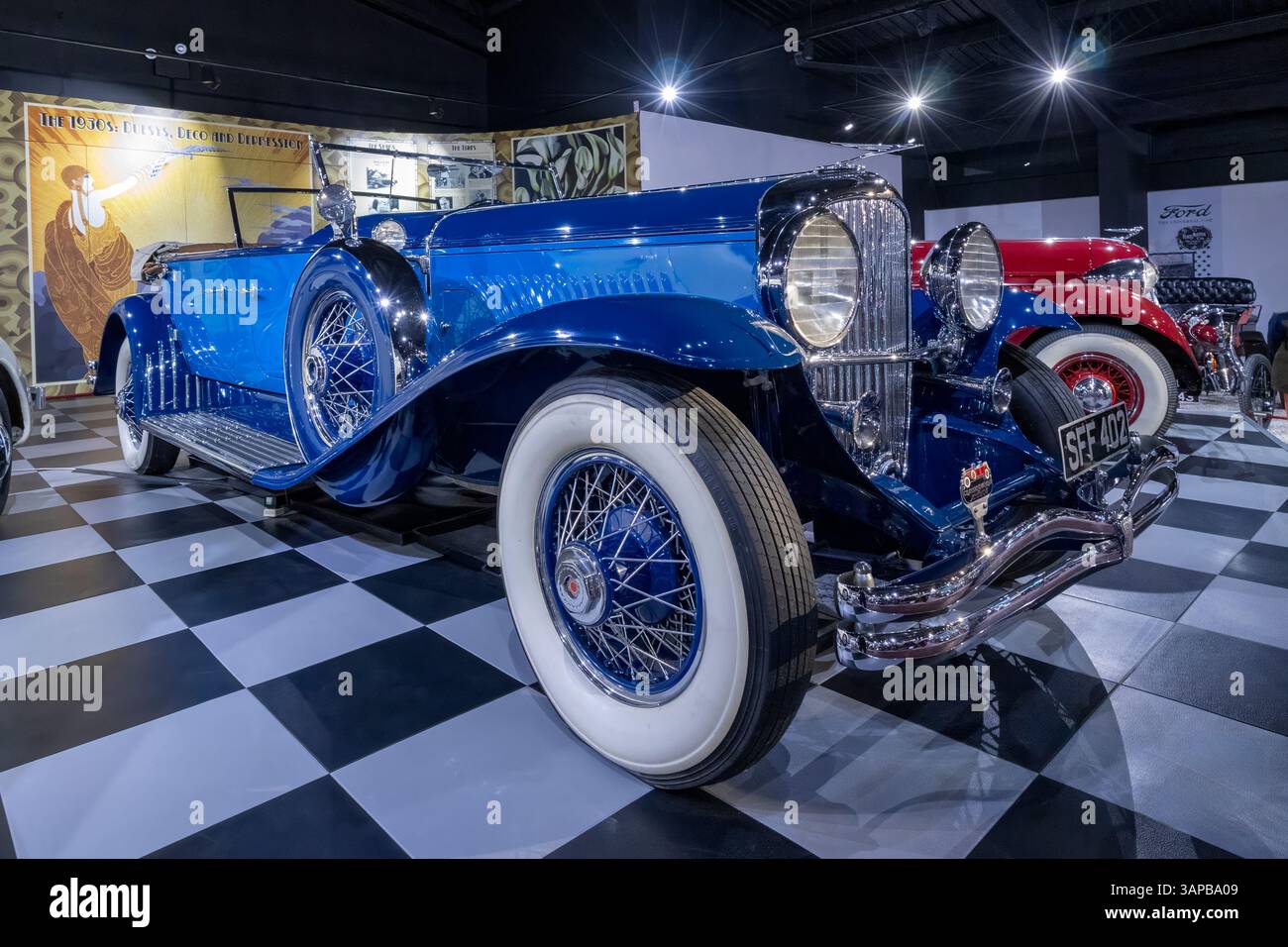 1931 Duesenberg Model J, 6,9 litri, rettilineo 8, Luxury Tourer, in mostra all'Haynes Motor Museum, Yeovil, Somerset, Regno Unito Foto Stock