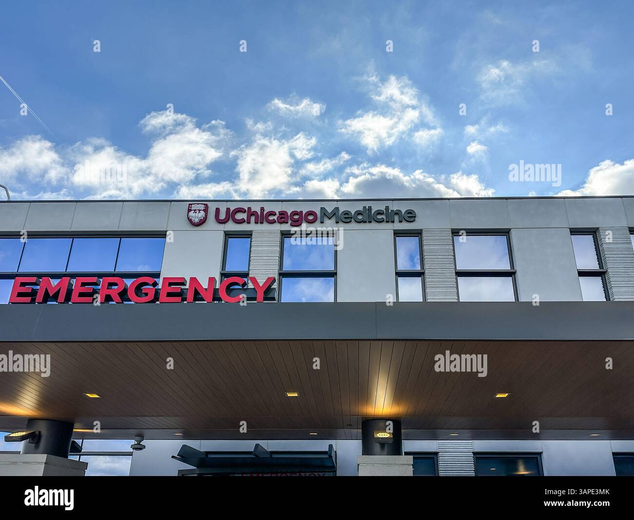 University of Chicago Medical Facility a Crown Point, Indiana - Immagine stock catturata con smartphone