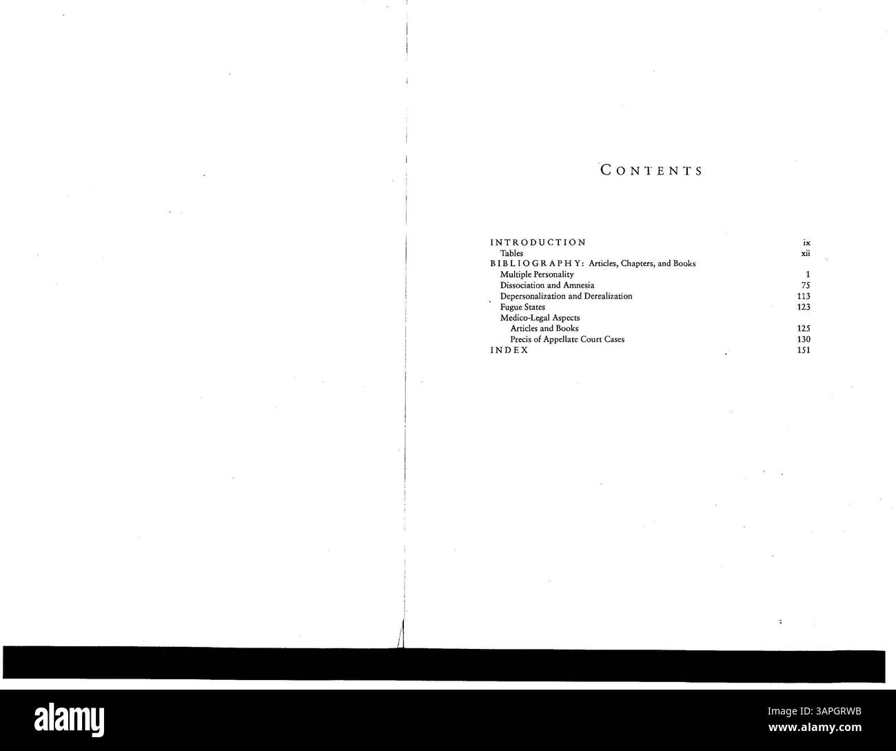 La seconda edizione della bibliografia "personalità multipla e dissociazione, 1791-1992" compila un ampio elenco di risorse sui disturbi dissociativi, con articoli aggiornati sugli stati di fuga e considerazioni giuridiche. Foto Stock
