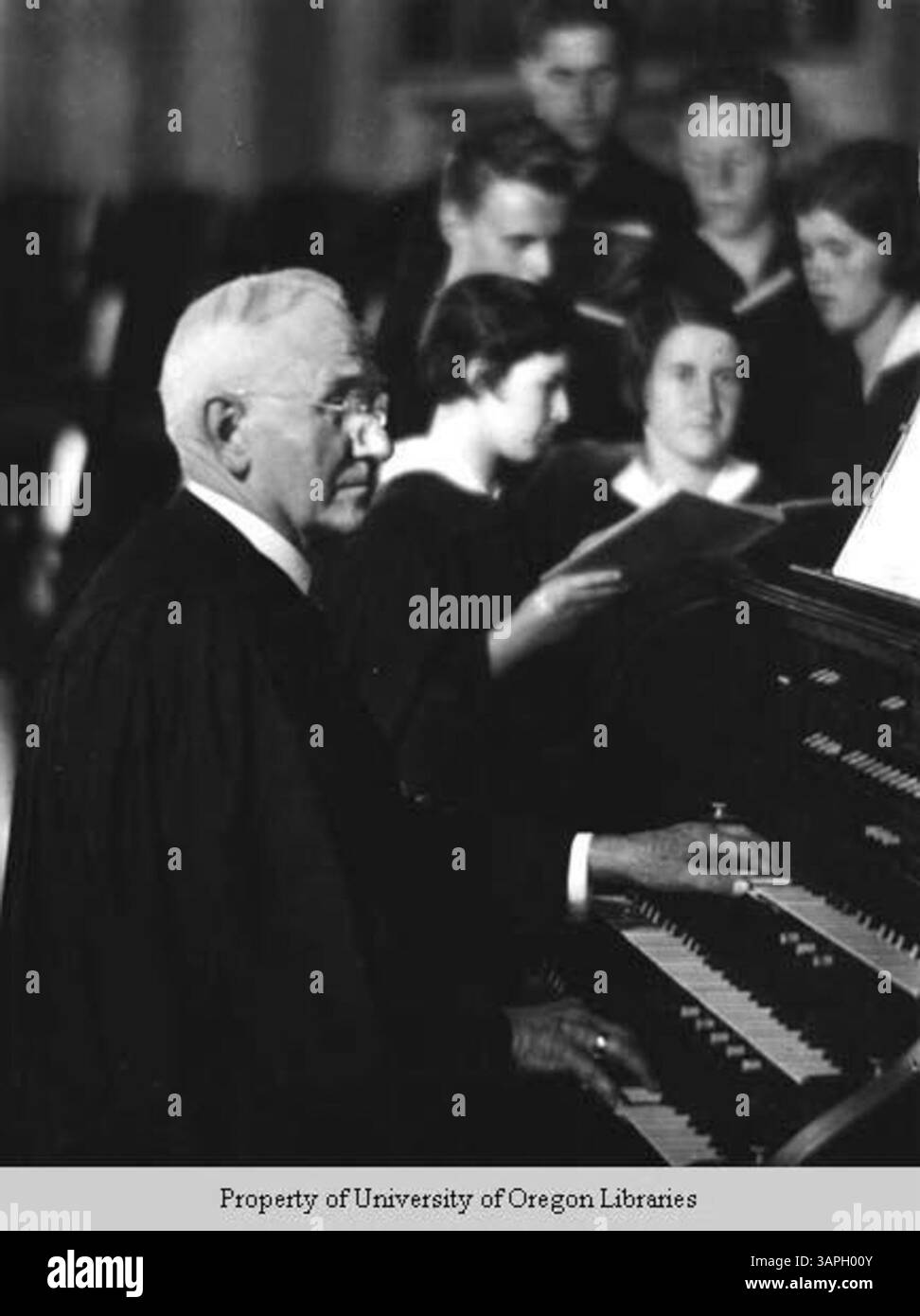 Questa fotografia mostra Howard Taylor, un organista di Berea, Kentucky. L'immagine fa parte della collezione University of Oregon Libraries di Jack's Diary. Foto Stock