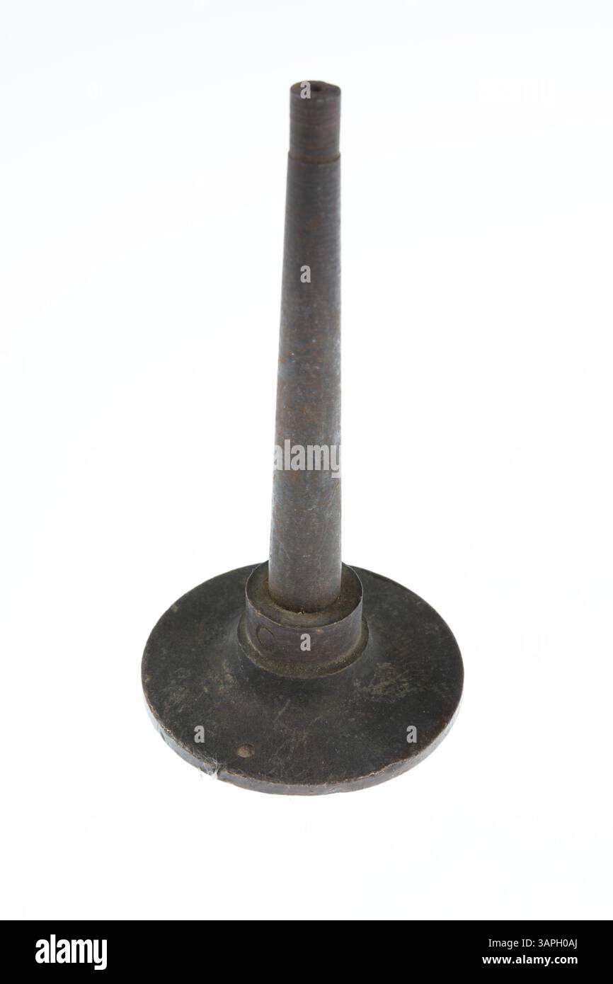 Una piastra facciale fatta a mano per un tornio per piedi utilizzata da William Beattie della Beattie Manufacturing Company, St. Louis, che produsse mobili dal 1890 al 1917 circa. Foto Stock